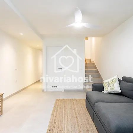 Prázdninový dům Sea Breeze El Medano, By Nivariahost *