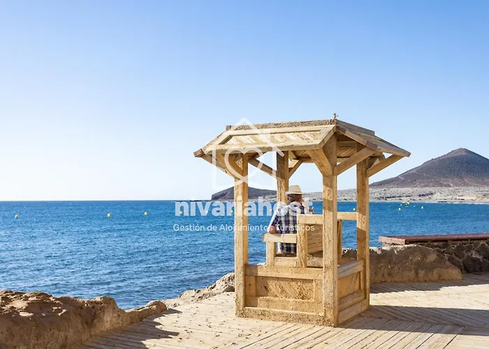 Sea Breeze El Medano, By Nivariahost