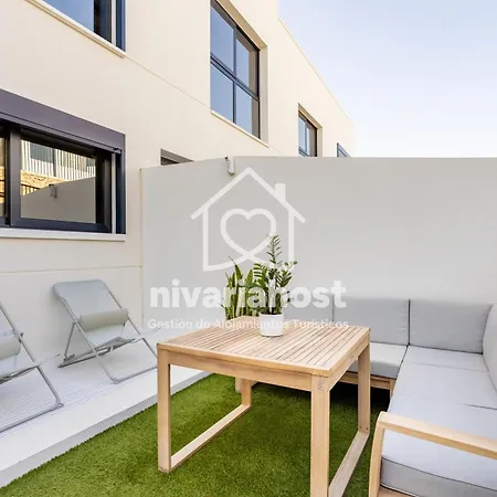 Holiday home Sea Breeze El Medano, By Nivariahost