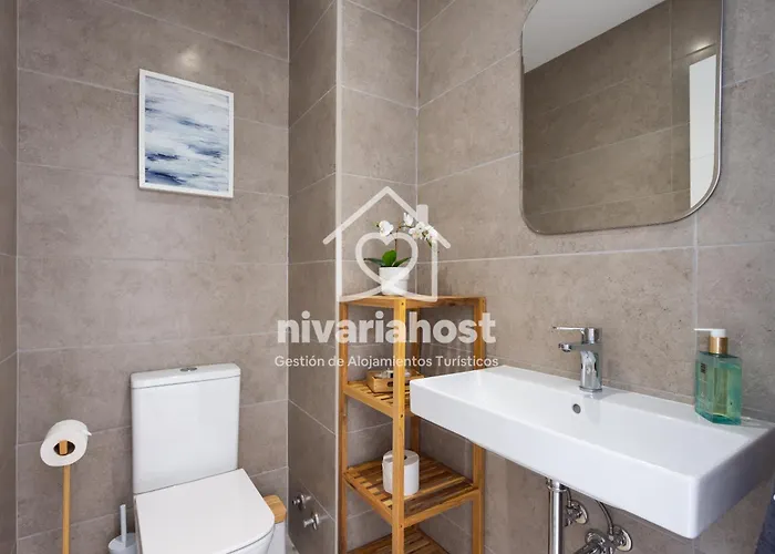 Sea Breeze El Medano, By Nivariahost Holiday home