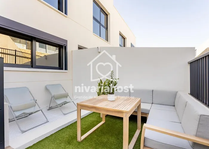 Holiday home Sea Breeze El Medano, By Nivariahost