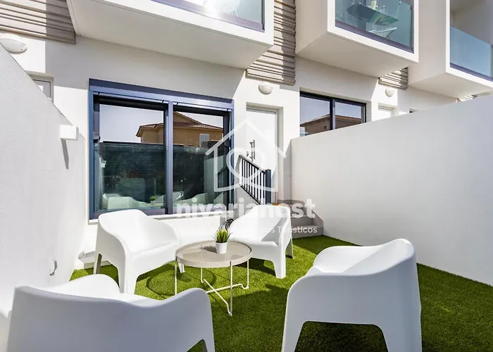 Sea Breeze El Medano, By Nivariahost Holiday home El Medano (Tenerife)