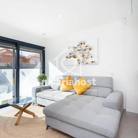 Сasa de vacaciones Sea Breeze El Médano, By Nivariahost *